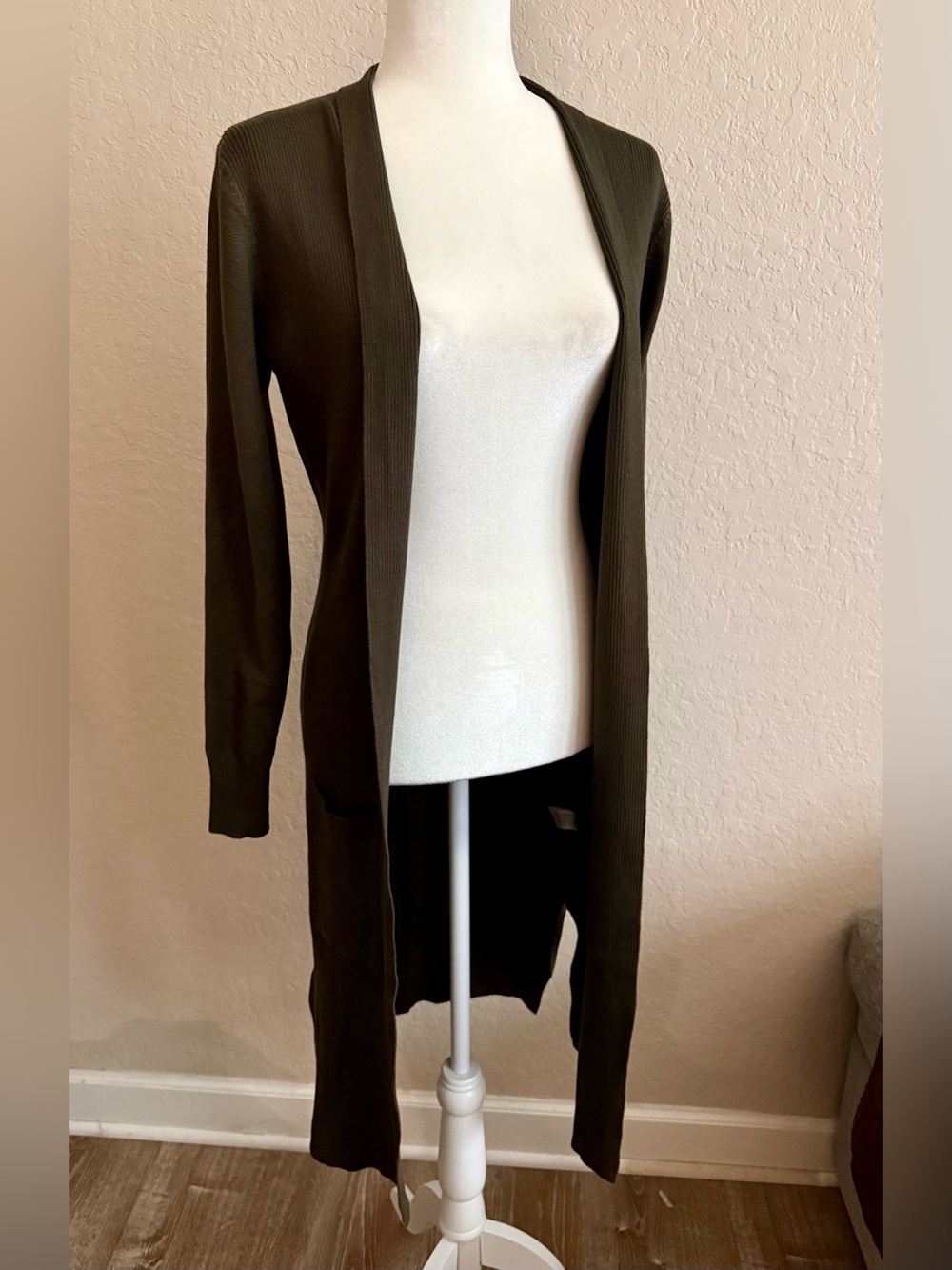 Miracle USA Dark Olive Green Longline Duster Cardigan NWT Medium - Picture 10 of 13